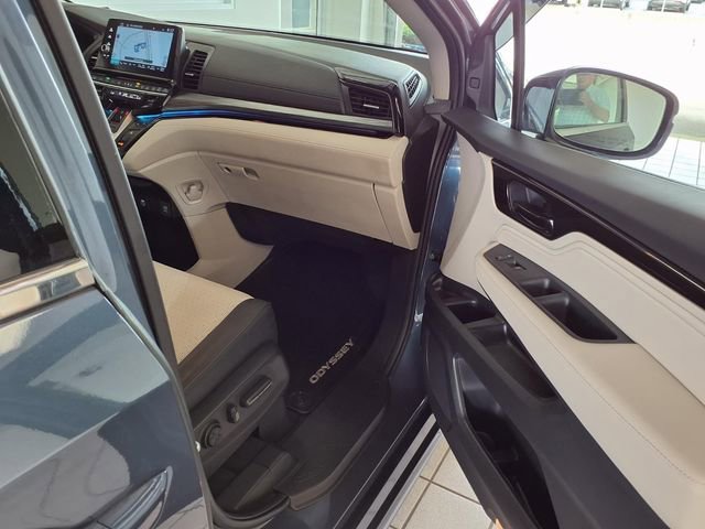 Used 2025 Honda Odyssey Elite image 29