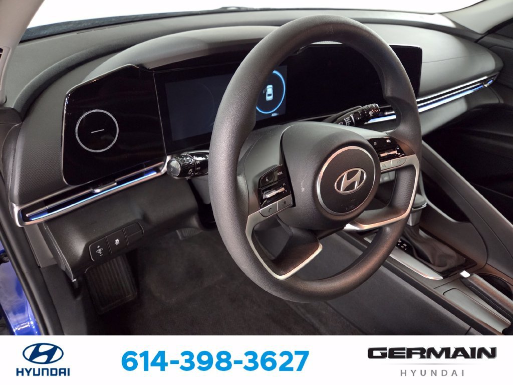 Used 2024 Hyundai Elantra SEL FWD image 18