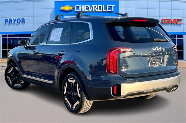 Used 2023 Kia Telluride S w/ S Sunroof Package image 4