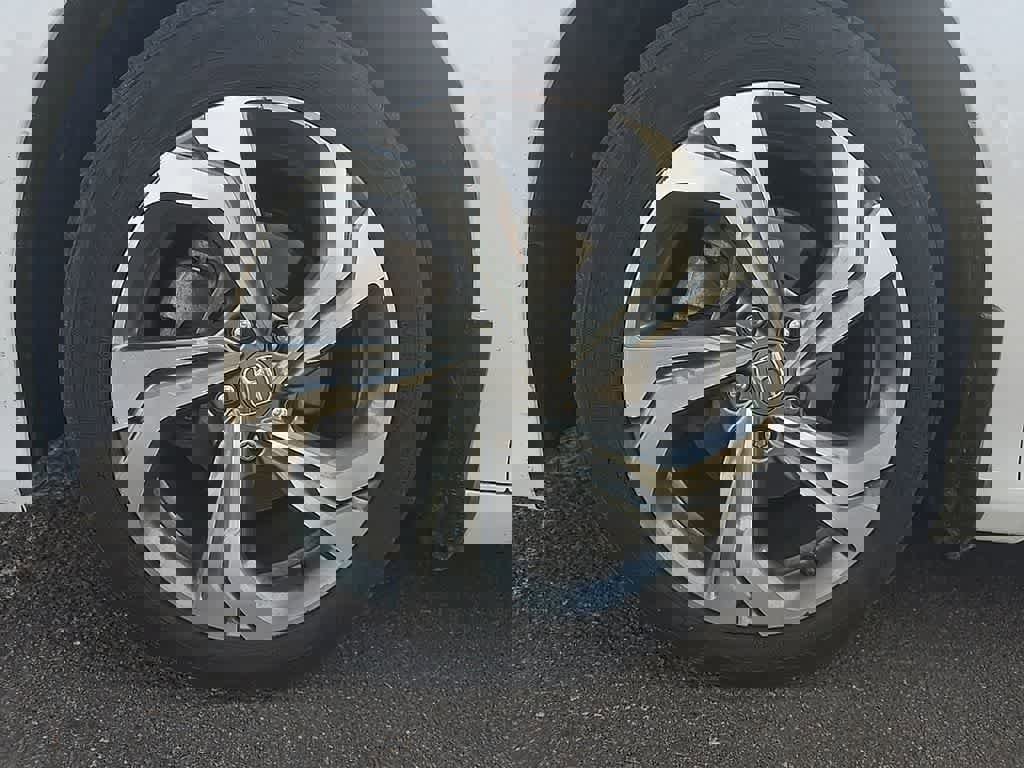 Used 2018 Honda Accord EX image 8