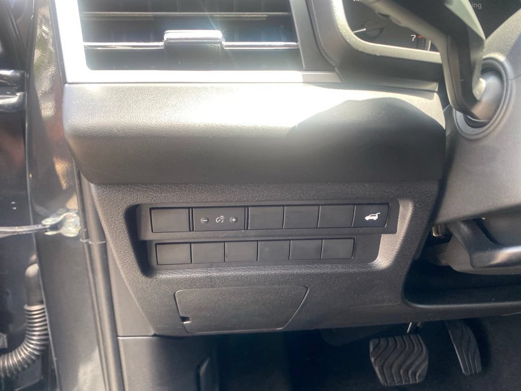 Used 2025 Mitsubishi Outlander SE AWD/4WD image 18