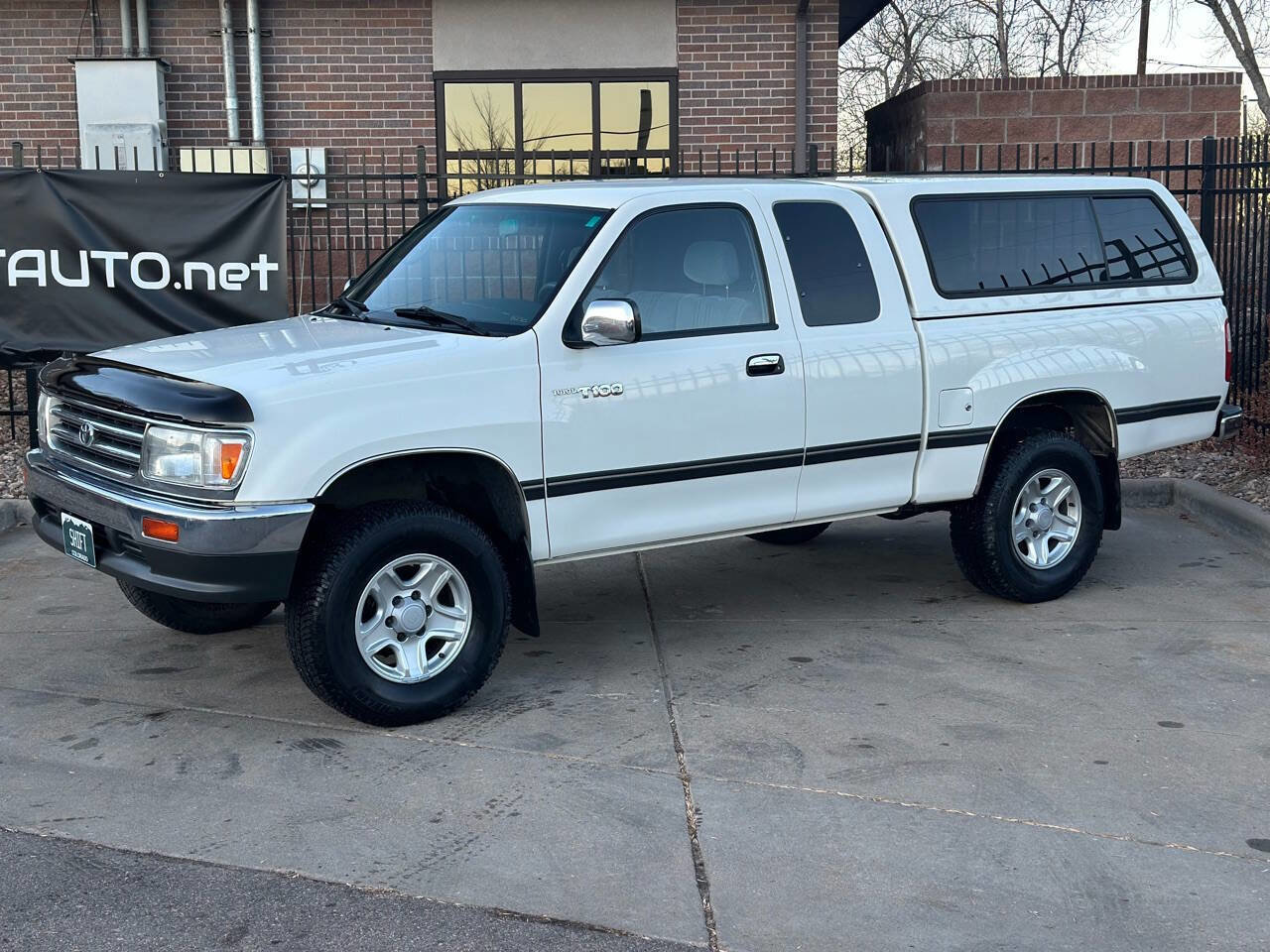 Used 1998 Toyota T100 SR5 image 11