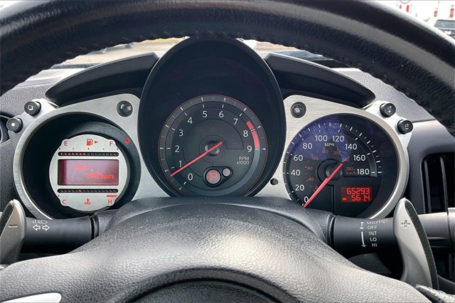 Used 2010 Nissan 370Z Touring image 12