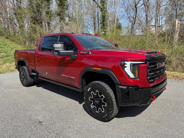 Used 2026 GMC Sierra 2500 AT4X image 4