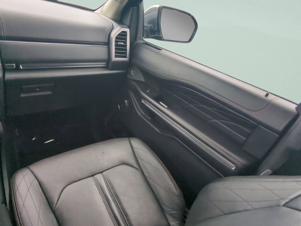 Used 2020 Ford Expedition Platinum image 8