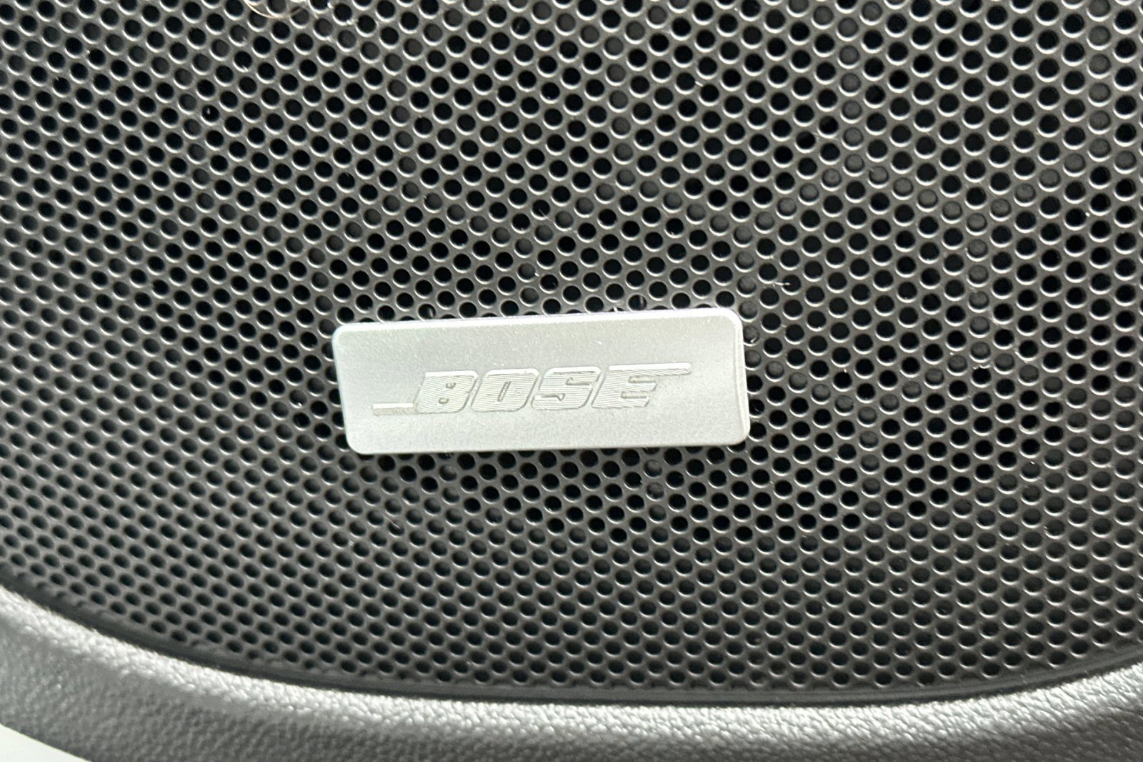 Used 2021 GMC Acadia SLT w/ Elevation Edition image 45