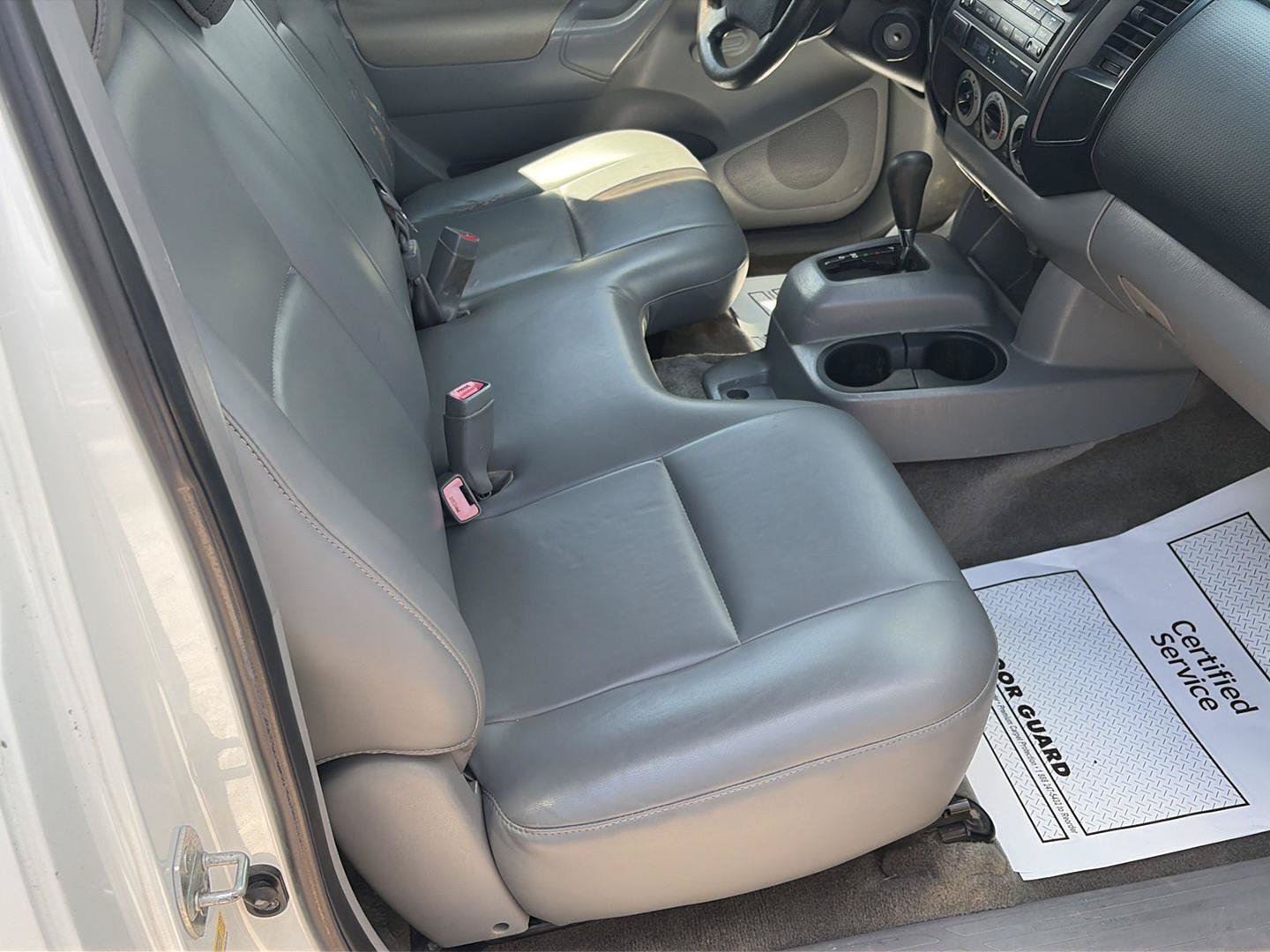 Used 2011 Toyota Tacoma 2WD Regular Cab image 14