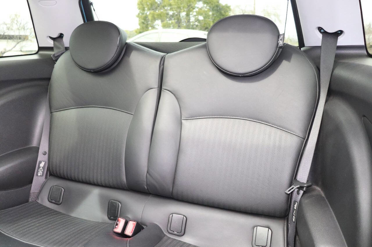 Used 2009 MINI Cooper Hardtop image 36