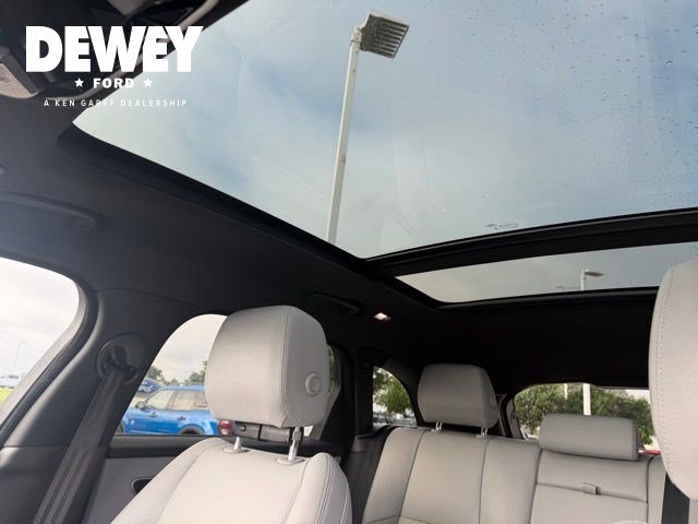 Used 2024 Land Rover Range Rover Velar Dynamic SE AWD/4WD image 19
