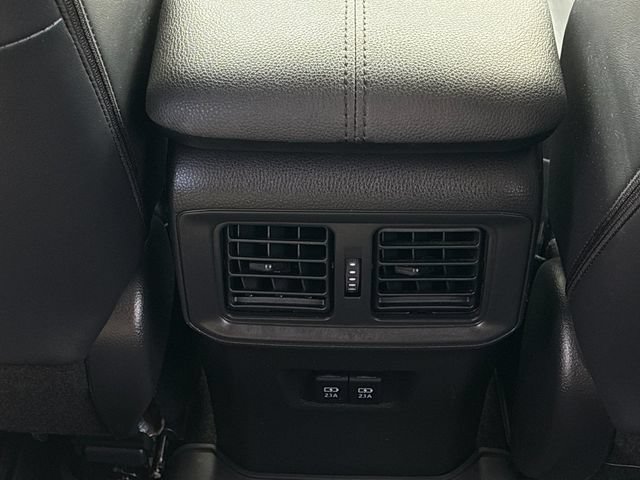 Used 2020 Toyota RAV4 Limited AWD/4WD image 14