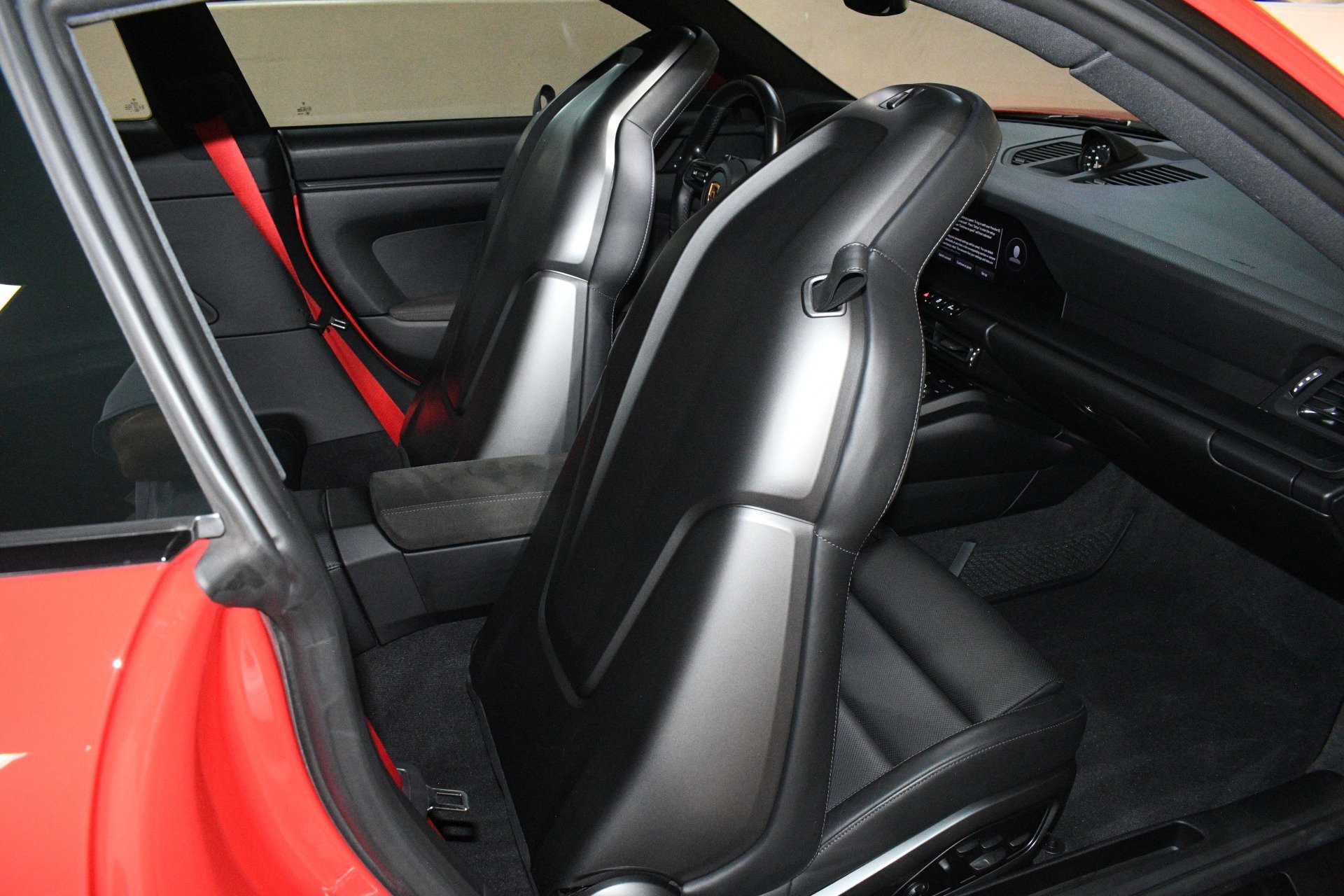 Used 2022 Porsche 911 Carrera GTS RWD image 16