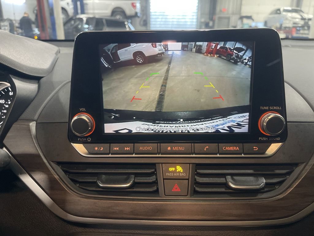 Used 2024 Nissan Altima 2.5 SV image 23