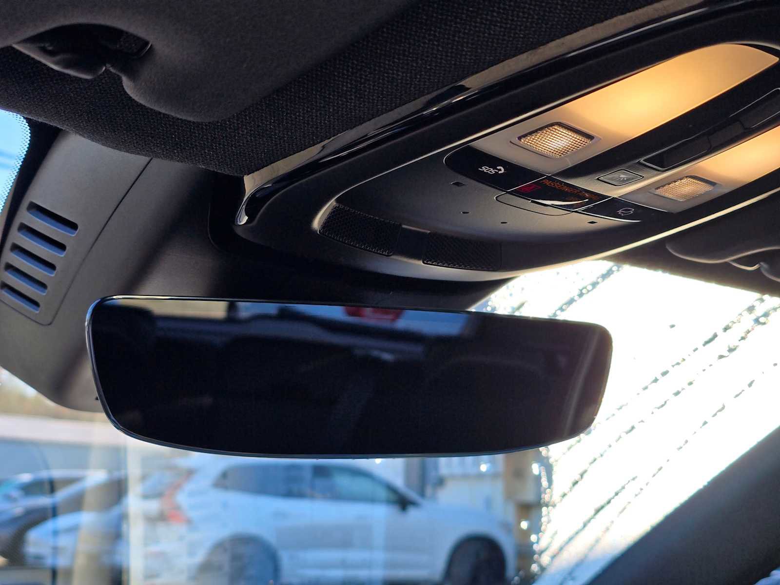 Used 2023 Volvo XC40 Recharge Plus w/ Protection Package Premier image 27