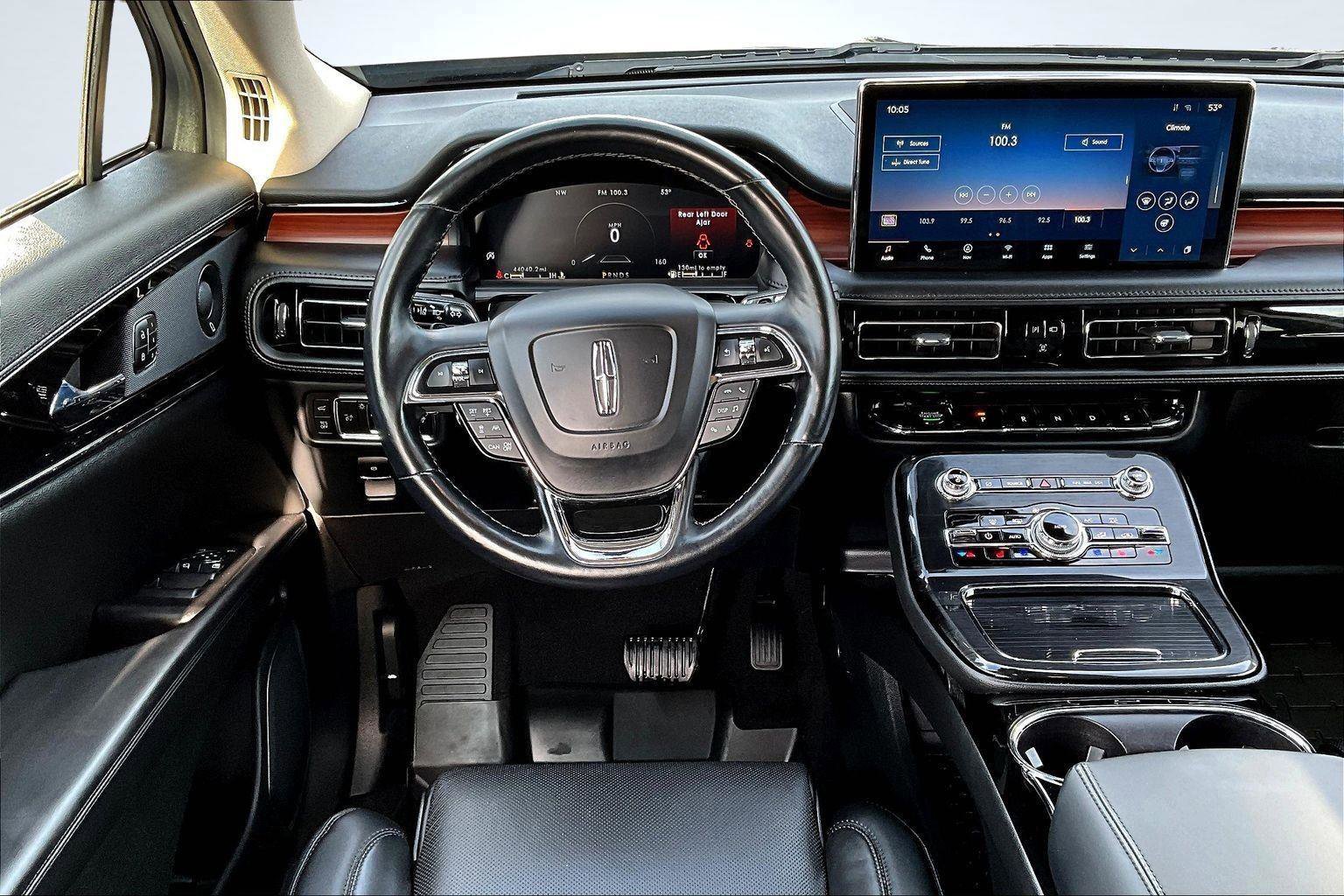 Used 2023 Lincoln Nautilus Reserve w/ Equipment Group 201A image 5