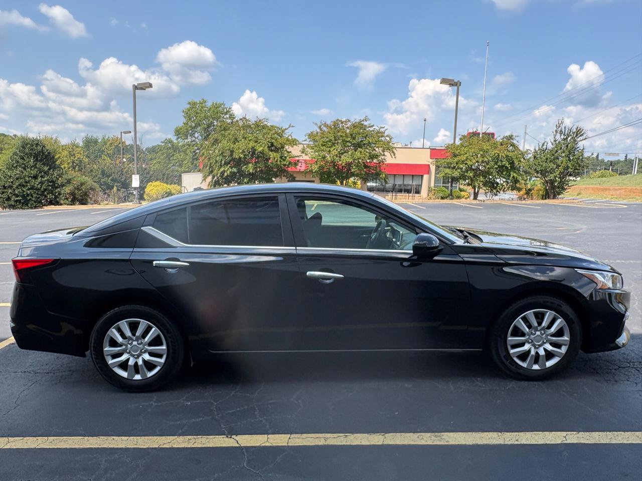 Used 2020 Nissan Altima 2.5 S FWD image 4