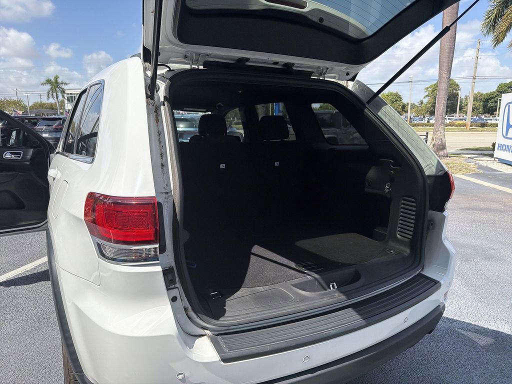 Used 2021 Jeep Grand Cherokee Laredo RWD image 26