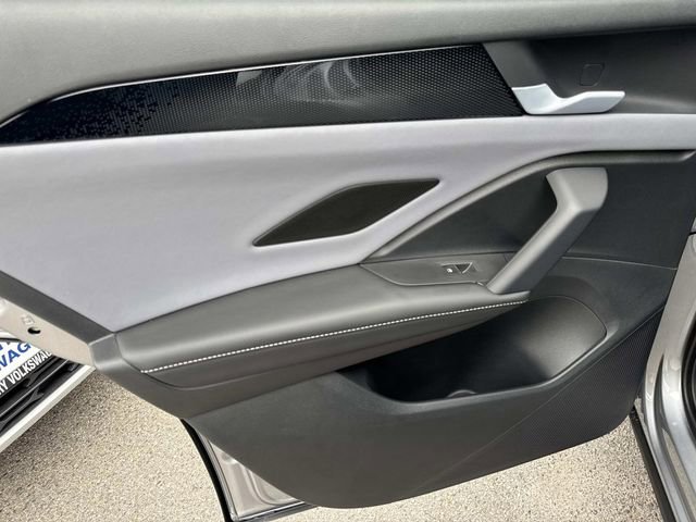 New 2026 Volkswagen Tiguan SE image 9