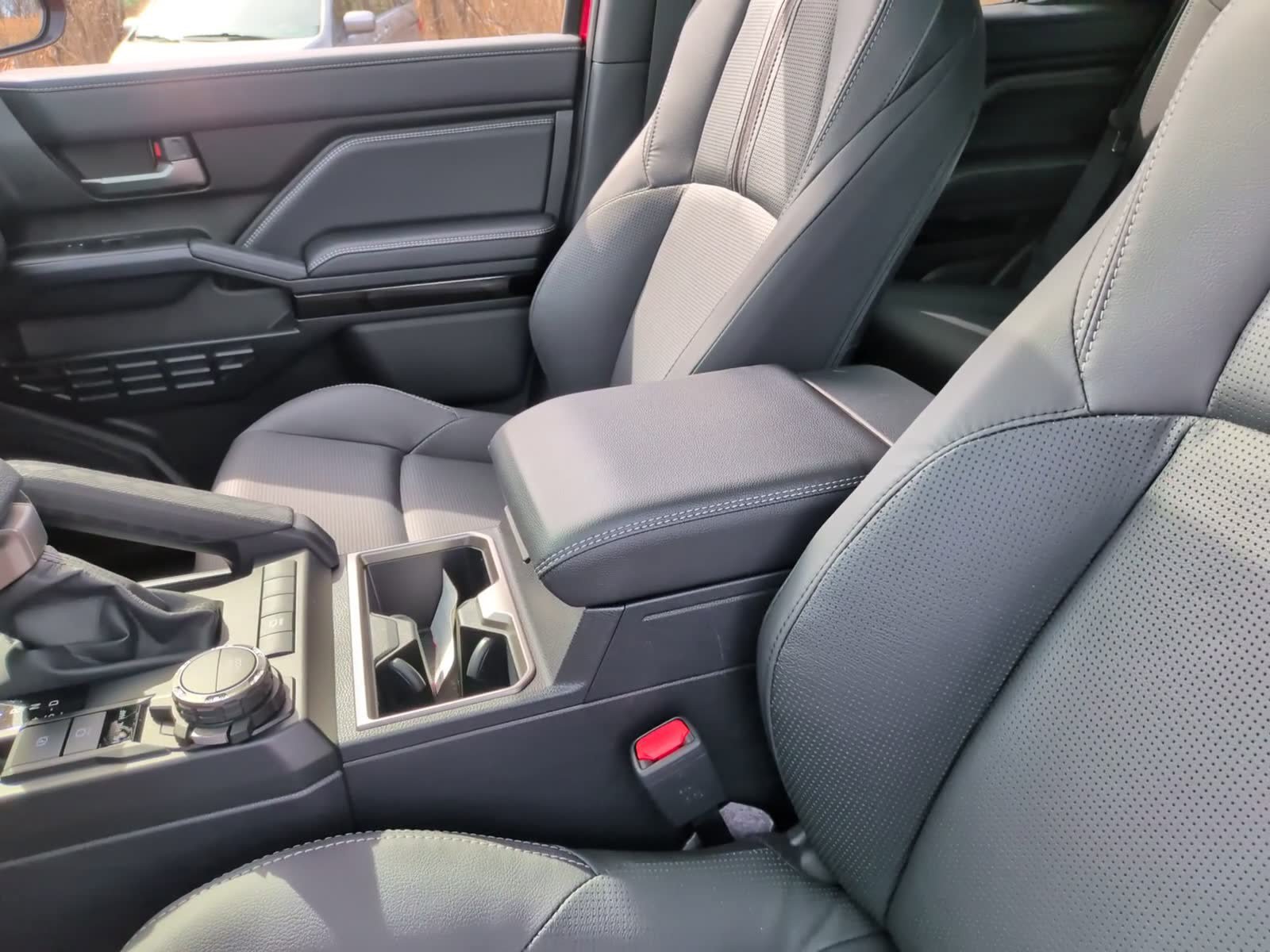 New 2026 Toyota 4Runner Limited AWD/4WD image 26