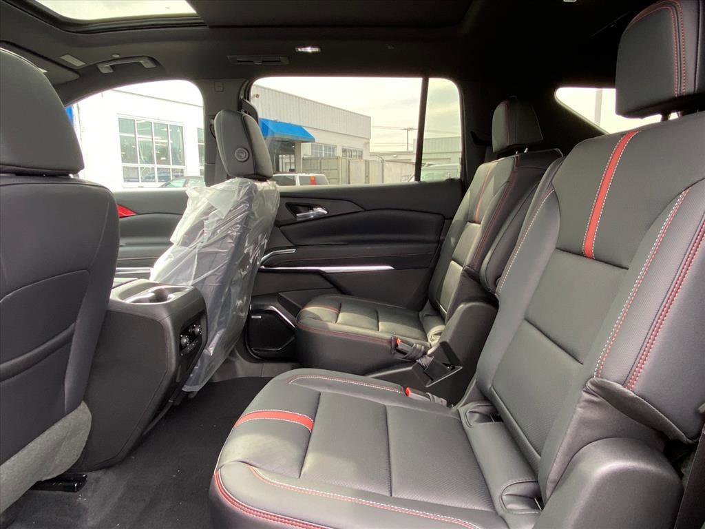 New 2026 Chevrolet Traverse RS w/ LPO, Floor Liner Package image 22