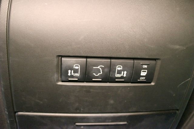 Used 2019 Dodge Grand Caravan SXT FWD image 27