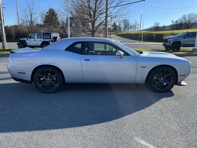 Used 2023 Dodge Challenger R/T w/ Blacktop Package image 15