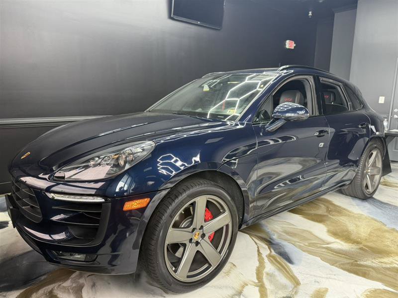 Used 2018 Porsche Macan GTS AWD/4WD image 1