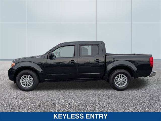 Used 2019 Nissan Frontier SV image 2