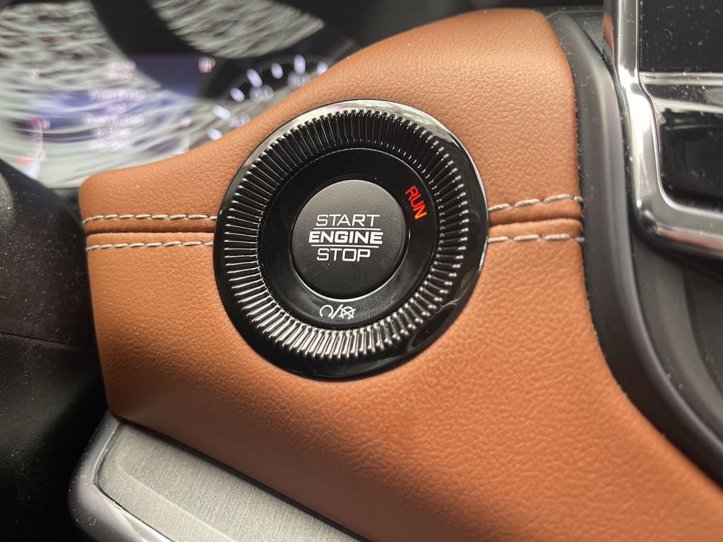 Used 2022 Jeep Compass Limited image 23