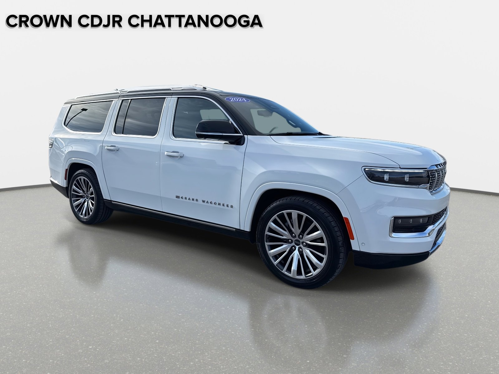 Used 2024 Jeep Grand Wagoneer L Series III image 2