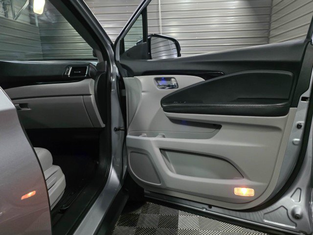 Used 2021 Honda Pilot Touring image 37