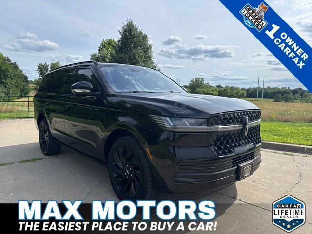 Used 2025 Lincoln Navigator Reserve w/ Jet Appearance Package AWD/4WD image 1