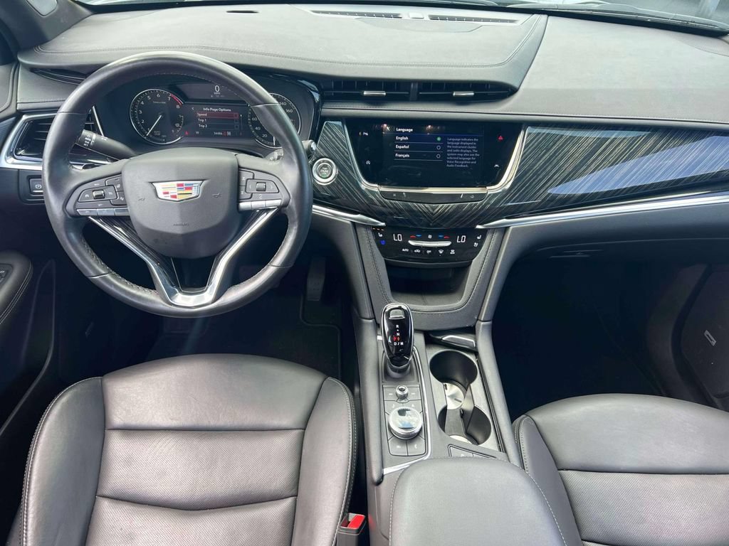 Used 2023 Cadillac XT6 Premium Luxury AWD/4WD image 11