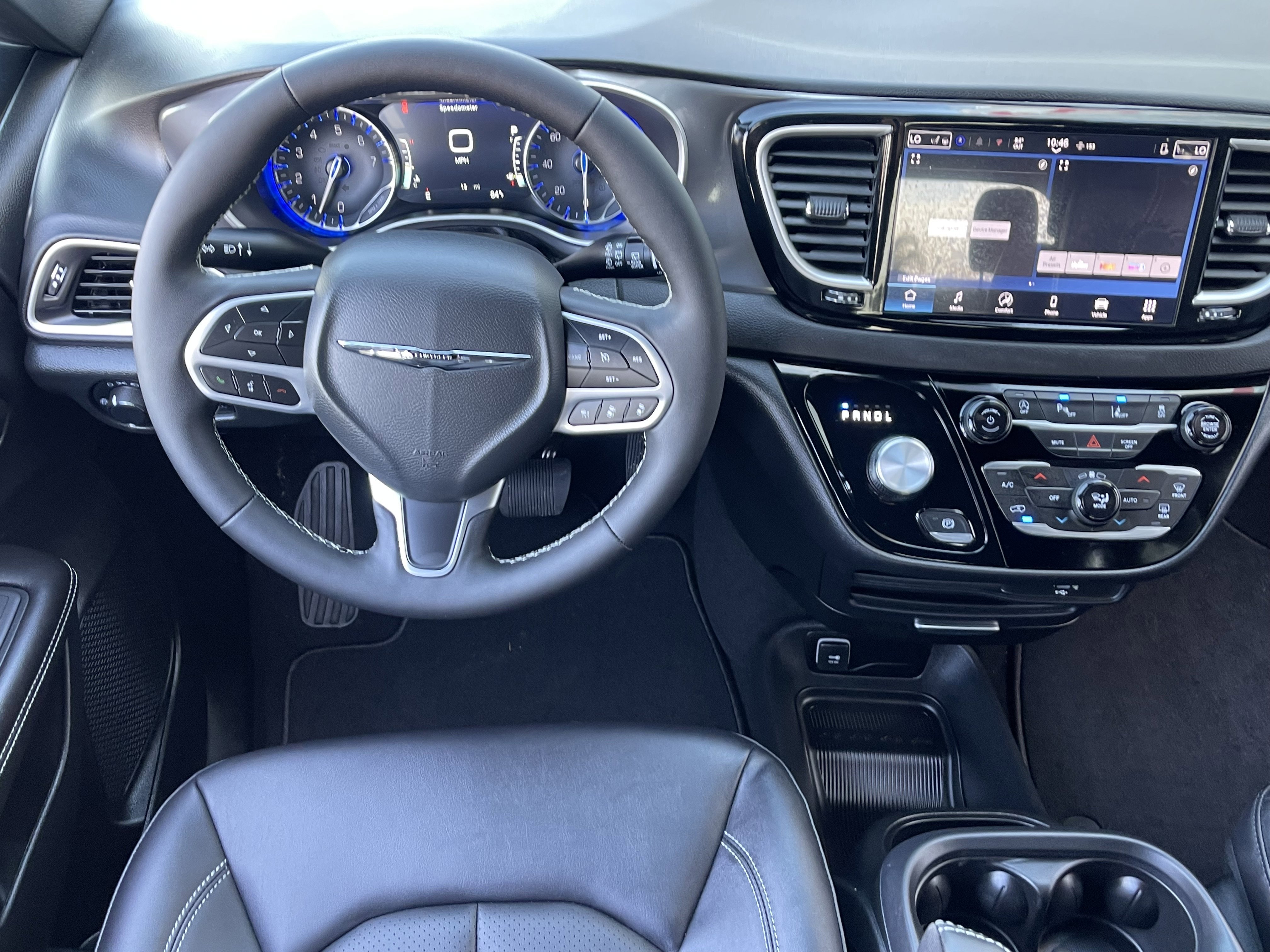 New 2026 Chrysler Voyager LX FWD image 23