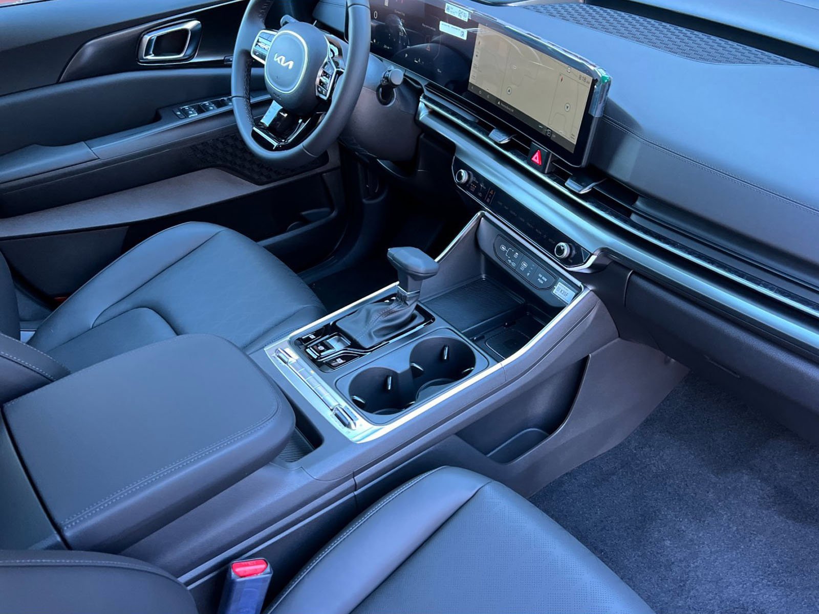 New 2025 Kia Carnival SX image 18