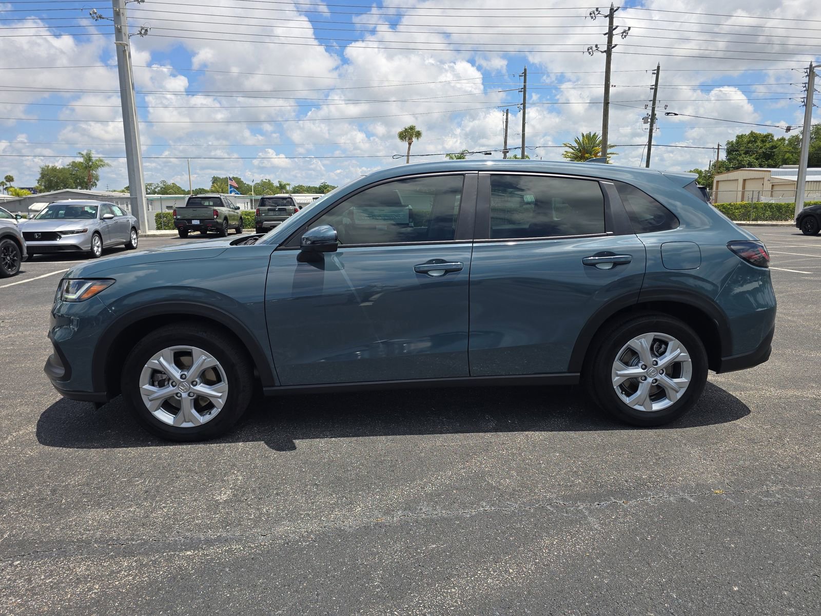 Certified 2025 Honda HR-V LX image 6