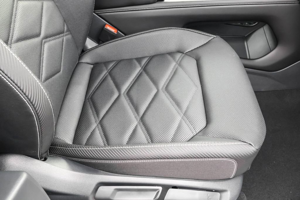 New 2026 Volkswagen Atlas Cross Sport SE image 45