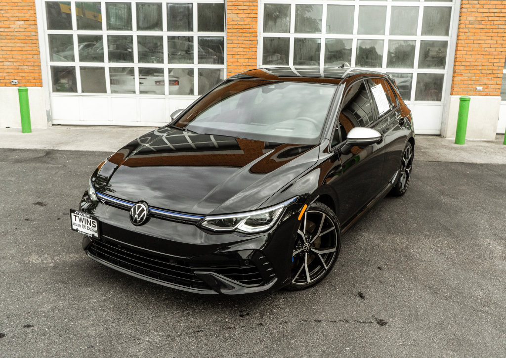 Used 2024 Volkswagen Golf R AWD/4WD image 2