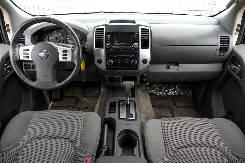 Used 2018 Nissan Frontier SV RWD image 10