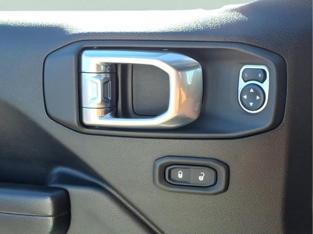 Used 2021 Jeep Wrangler Unlimited Sport AWD/4WD image 15