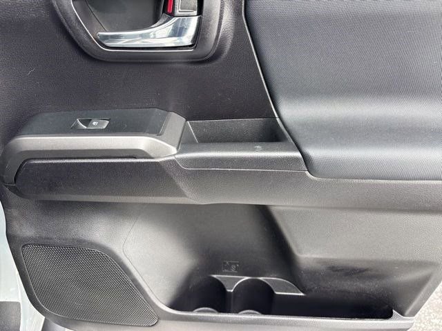 Used 2020 Toyota Tacoma TRD Off-Road image 34