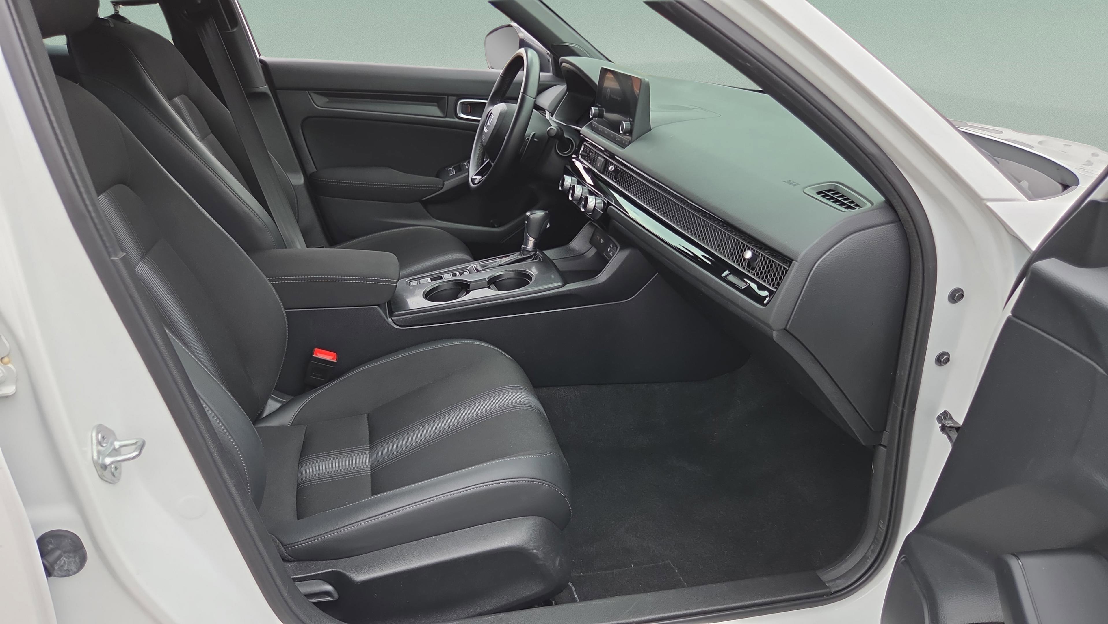Used 2023 Honda Civic Sport image 14
