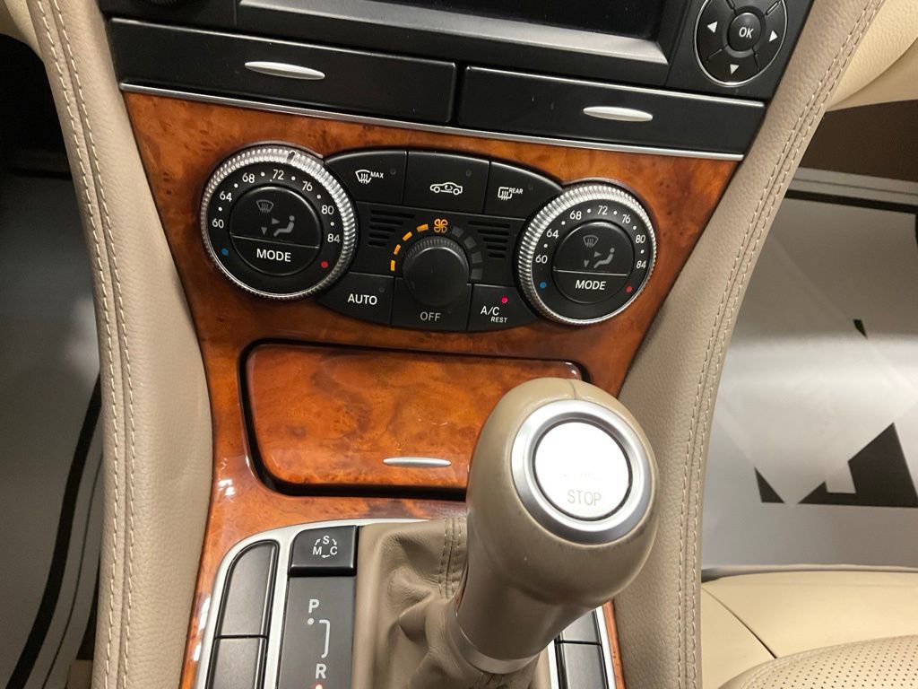 Used 2009 Mercedes-Benz SL 550 image 24