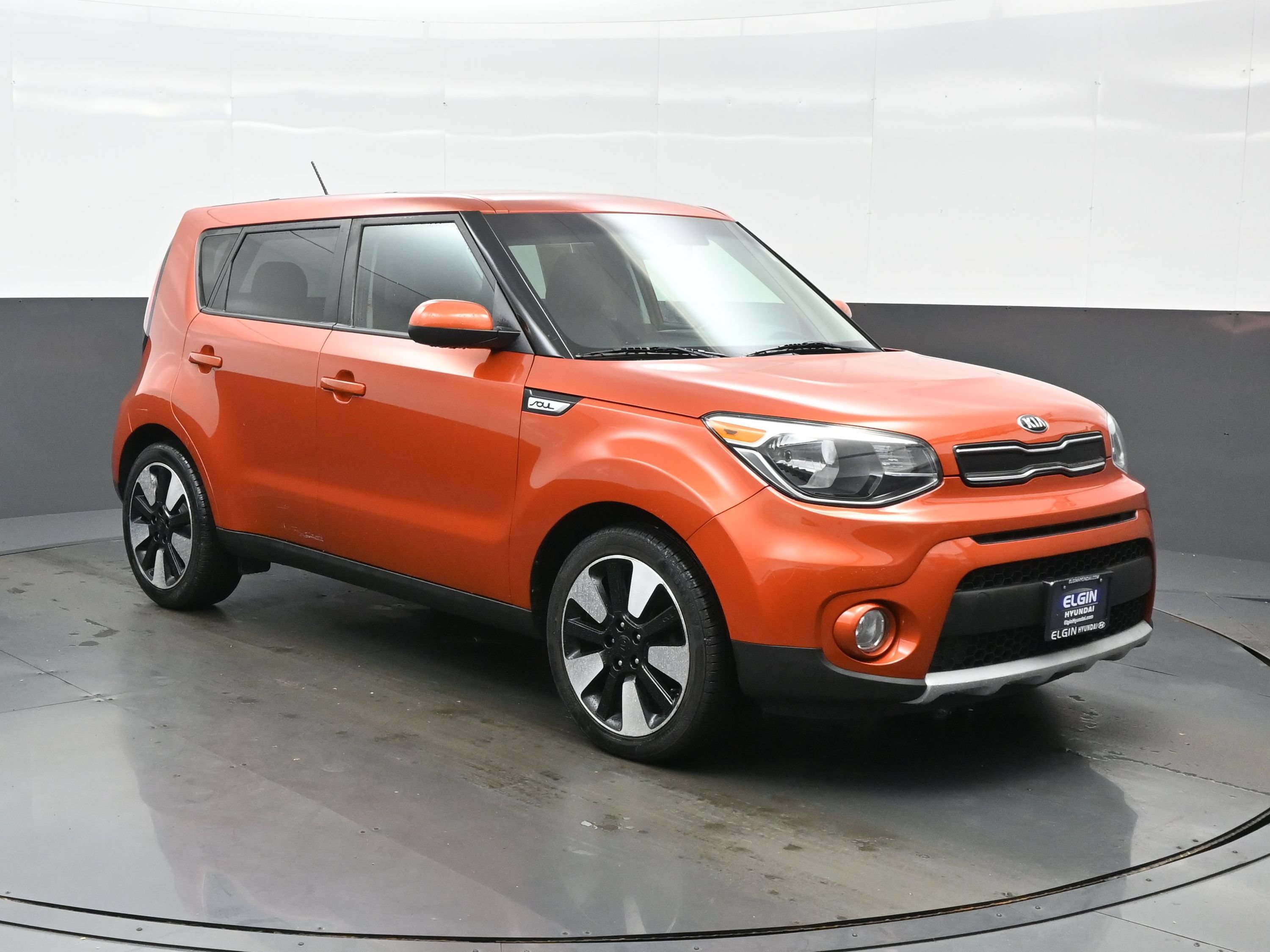 Used 2019 Kia Soul + FWD image 8