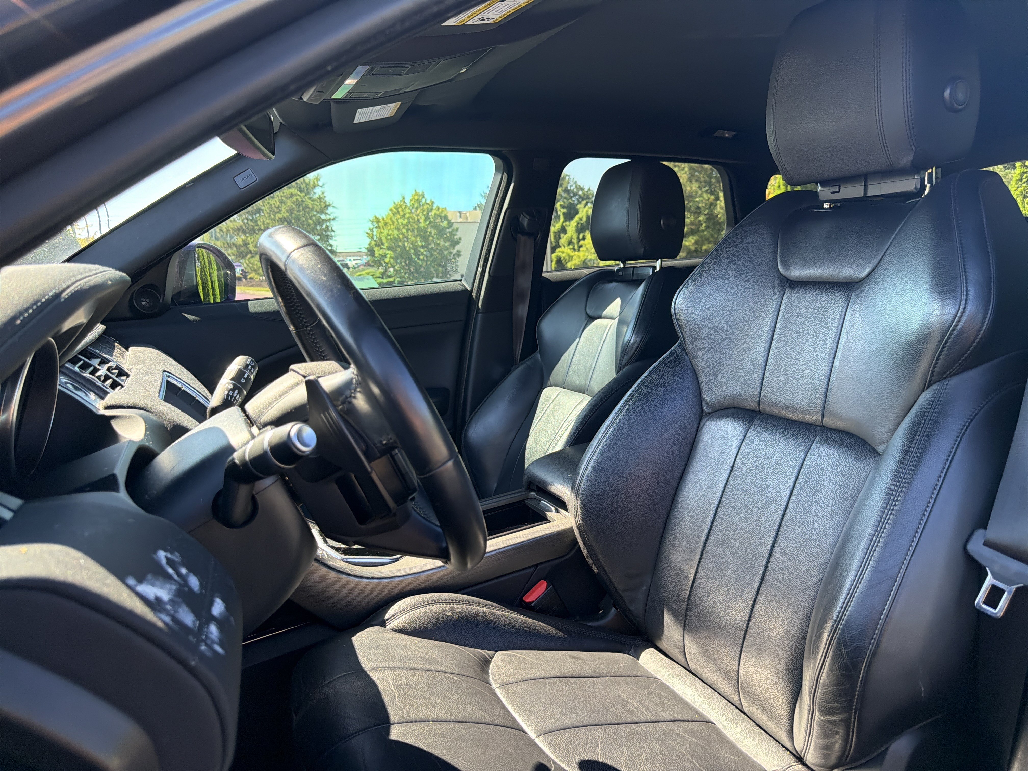 Used 2019 Land Rover Range Rover Evoque SE AWD/4WD image 7