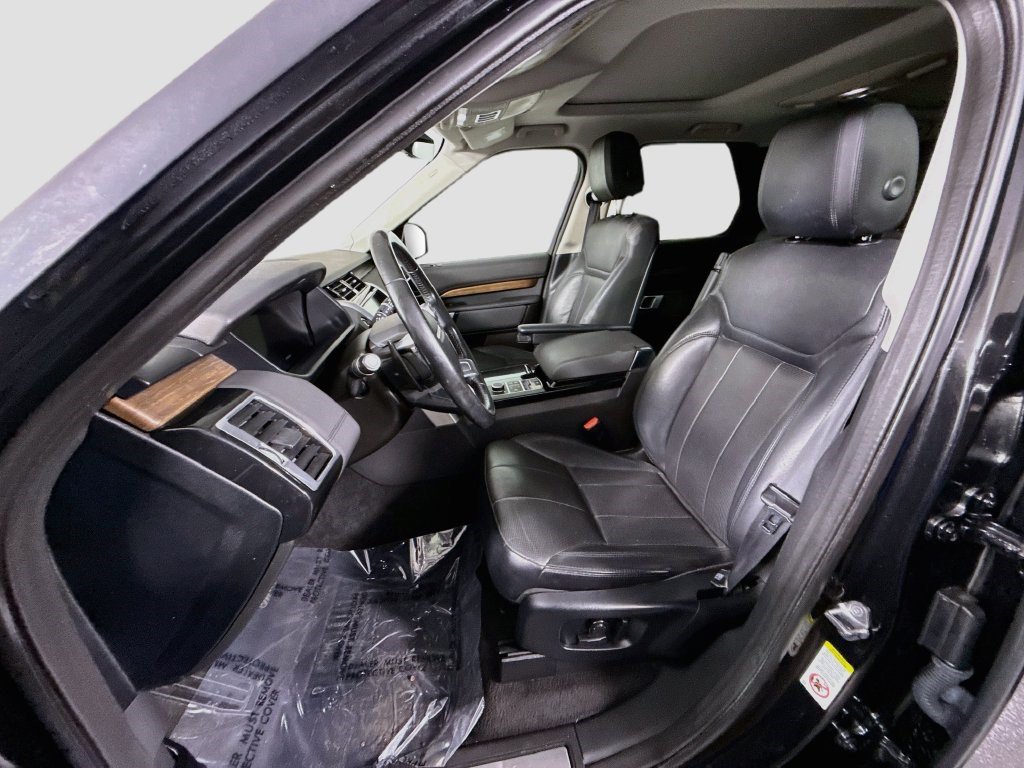 Used 2018 Land Rover Discovery HSE AWD/4WD image 21