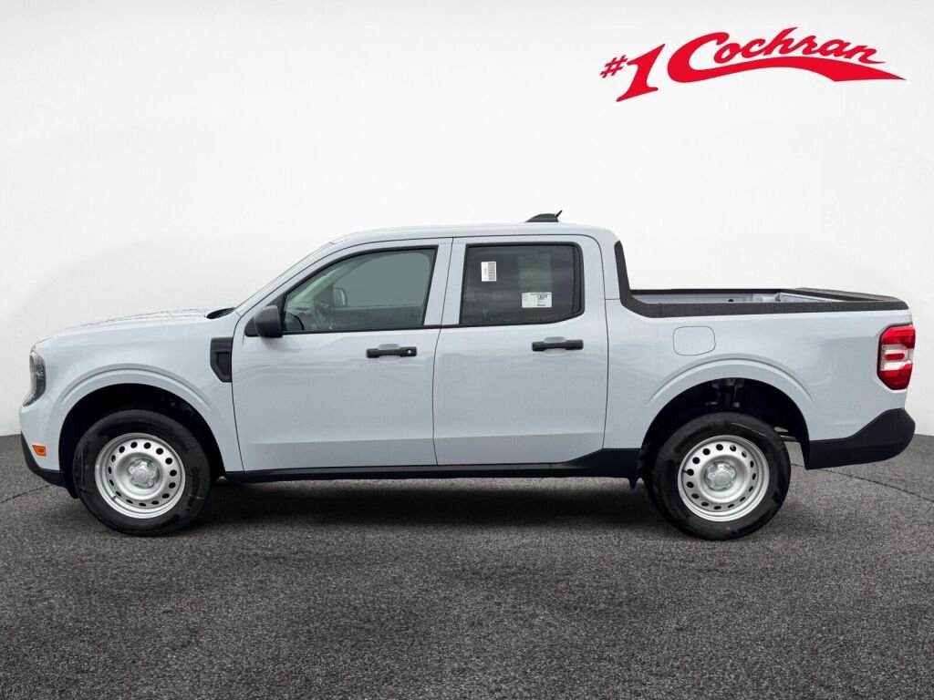 New 2025 Ford Maverick XL image 4