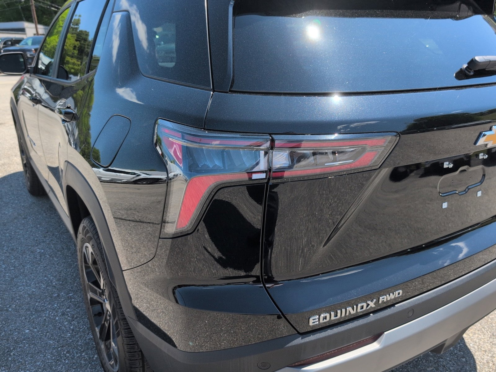 New 2026 Chevrolet Equinox LT AWD/4WD image 17