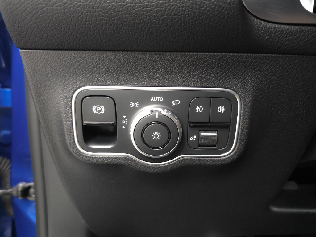 Certified 2026 Mercedes-Benz GLB 250 4MATIC image 10