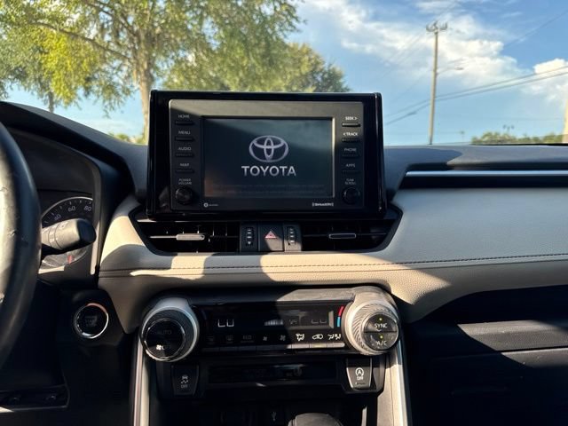 Used 2020 Toyota RAV4 XLE Premium FWD image 26