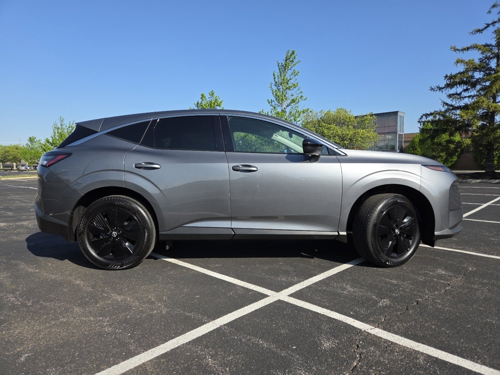 Used 2025 Nissan Murano SV FWD image 21